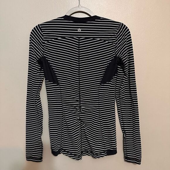 Lululemon Base Runner Long Sleeve T-Shirt Activewear Striped Black White Small - Picture 3 of 8